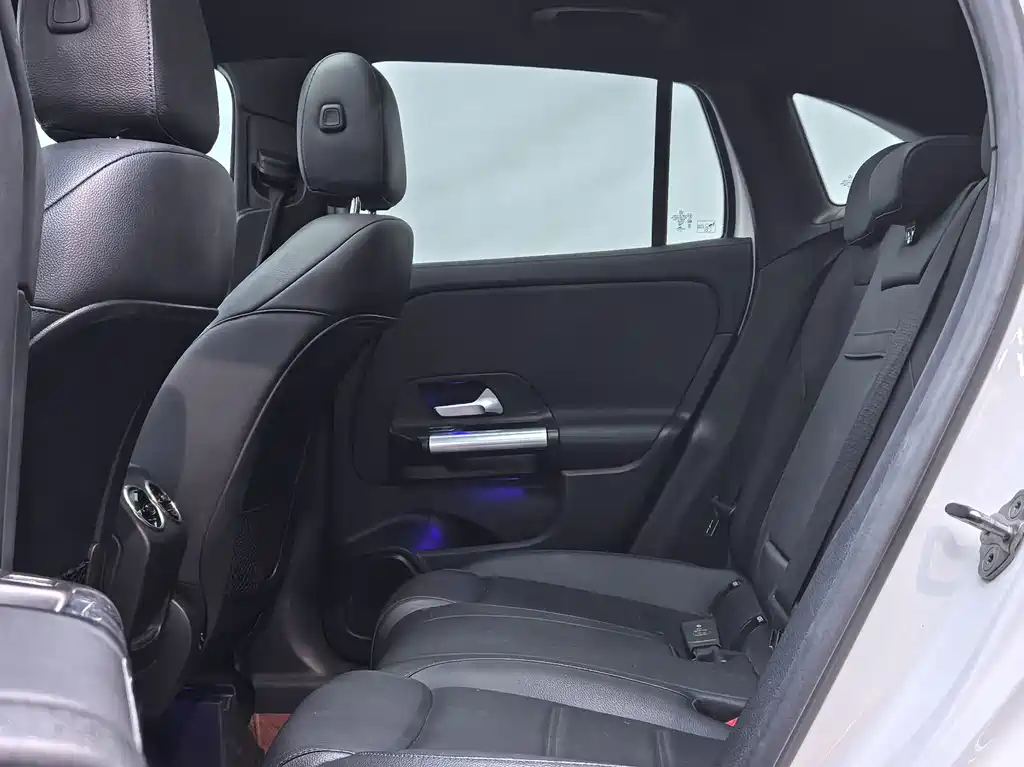 Mercedes-Benz GLA 2022 — фото 11