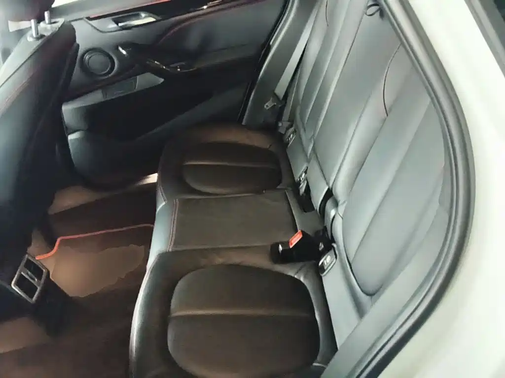 BMW X1 2016 — фото 13