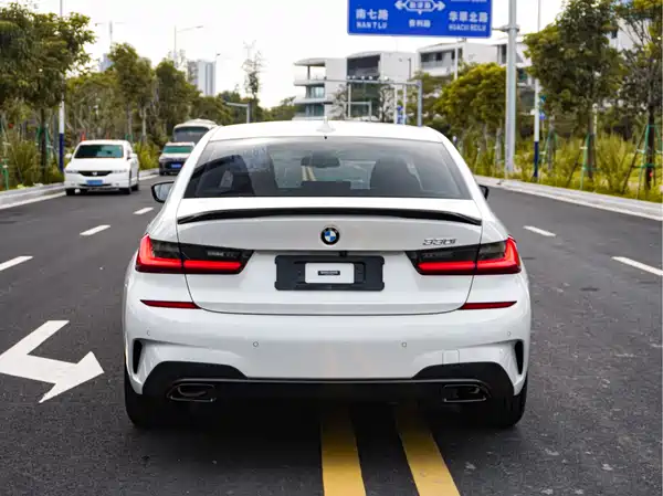 BMW 3 Series 2021