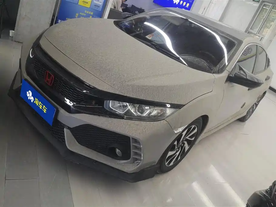 Honda Civic 2018 — фото 1
