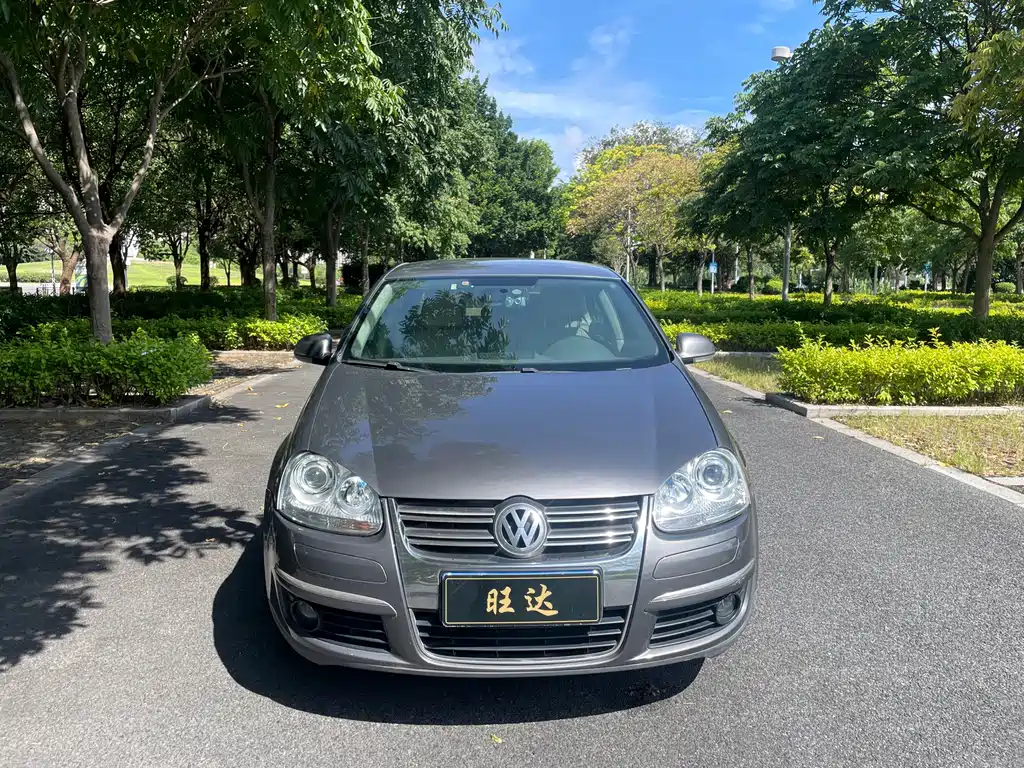 Volkswagen Sagitar 2010