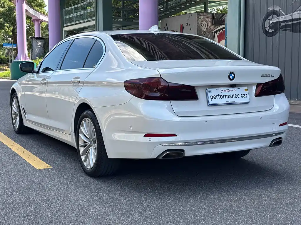 BMW 5 Series 2020