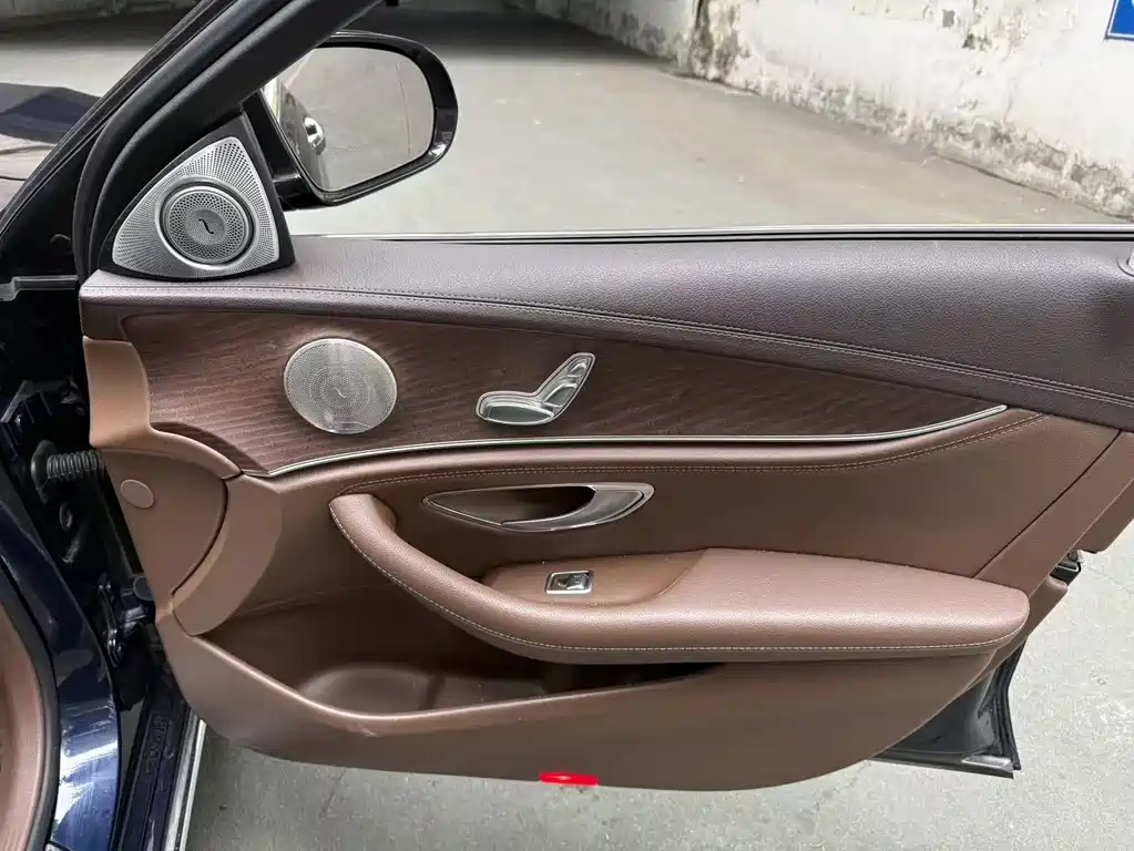 Mercedes-Benz E-Class 2020 — фото 12