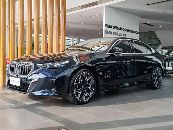 BMW 5 Series 2024
