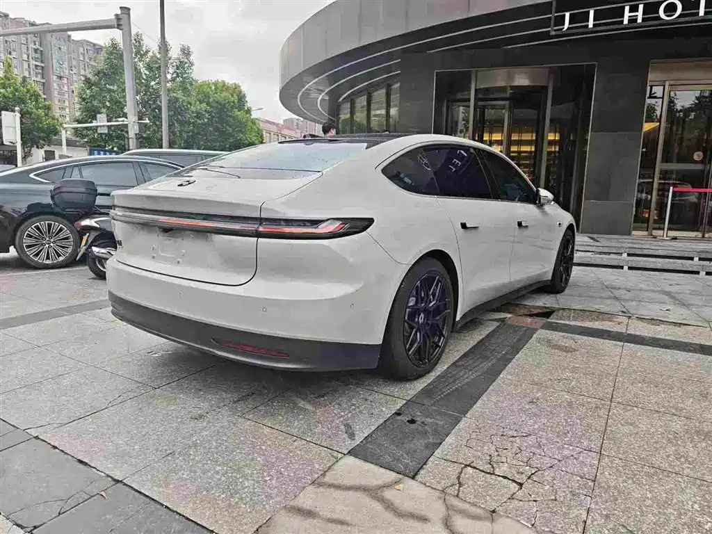 NIO ET7 2023