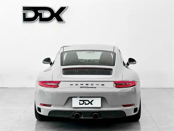 Porsche 911 2017