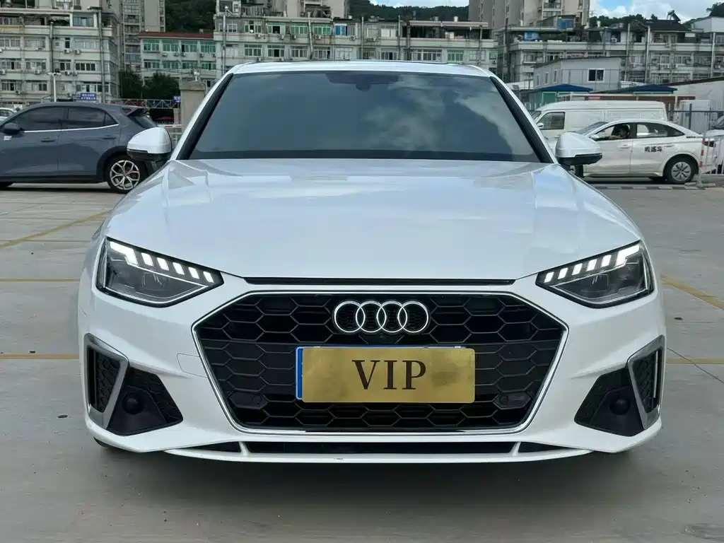 Audi A4L 2020