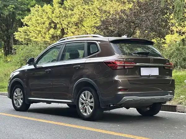 Roewe RX5 2016