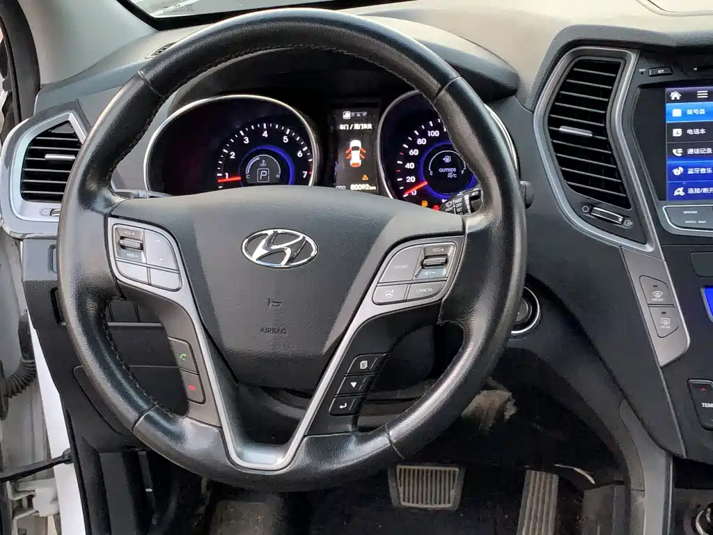 Hyundai Santa Fe 2015 — фото 10