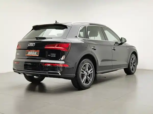 Audi Q5L 2020