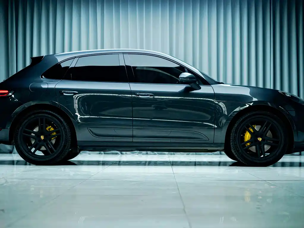 Porsche Macan 2021 — фото 5