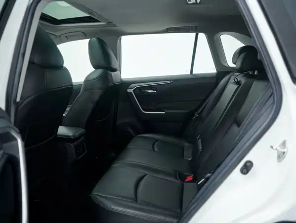 Toyota RAV4 2021