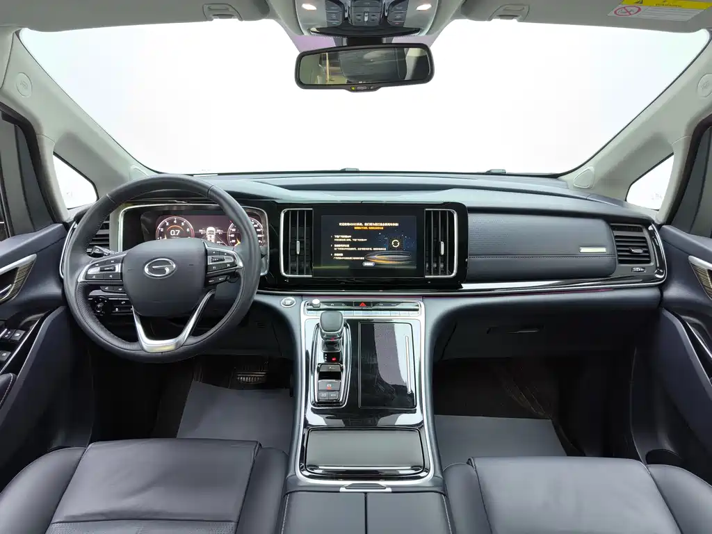 GAC Motor Trumpchi M8 2023 — фото 8
