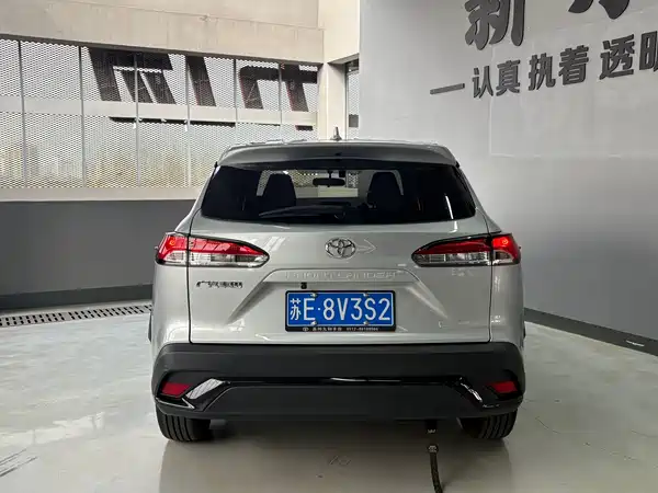 Toyota Frontlander 2024