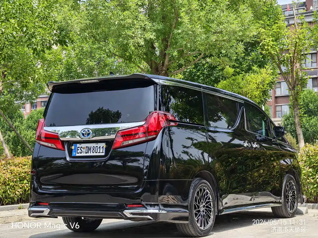 Toyota Vellfire 2023 — фото 15