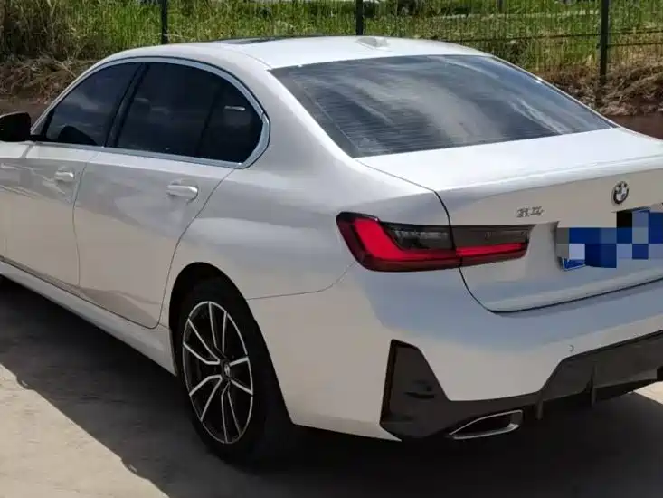 BMW 3 Series 2023