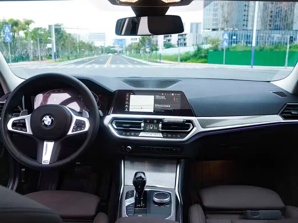 BMW 3 Series 2021