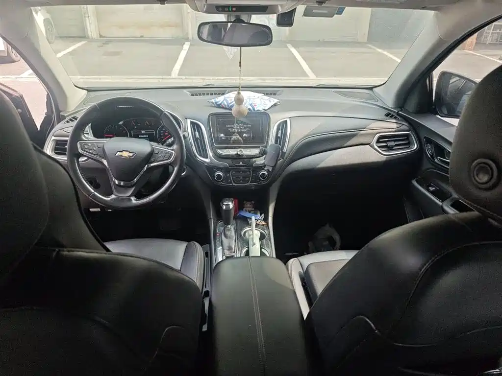 Chevrolet Equinox 2018 — фото 10