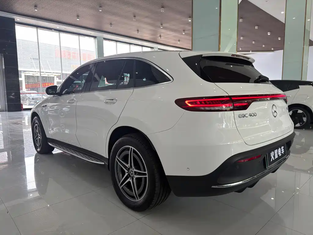 Mercedes-Benz EQC 2023 — фото 13
