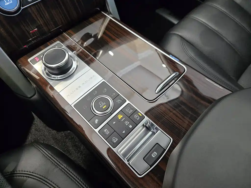 Land Rover Range Rover 2017 — фото 24