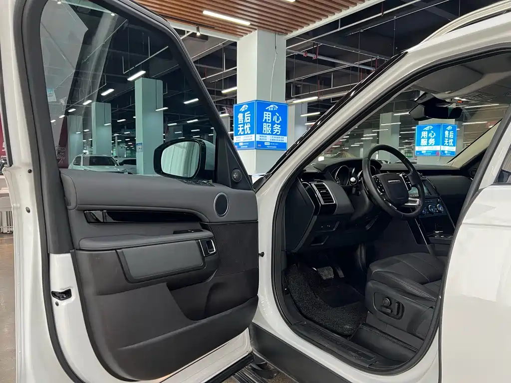 Land Rover Discovery 2019 — фото 4