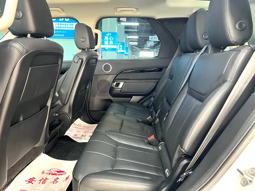 Land Rover Discovery 2019 — фото 11