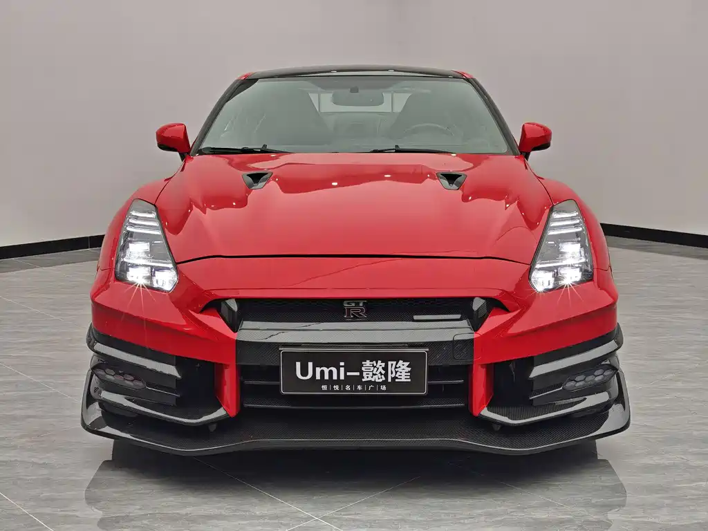 Nissan GT-R 2012
