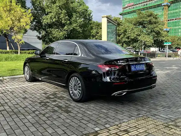 Mercedes-Benz E-Class 2023