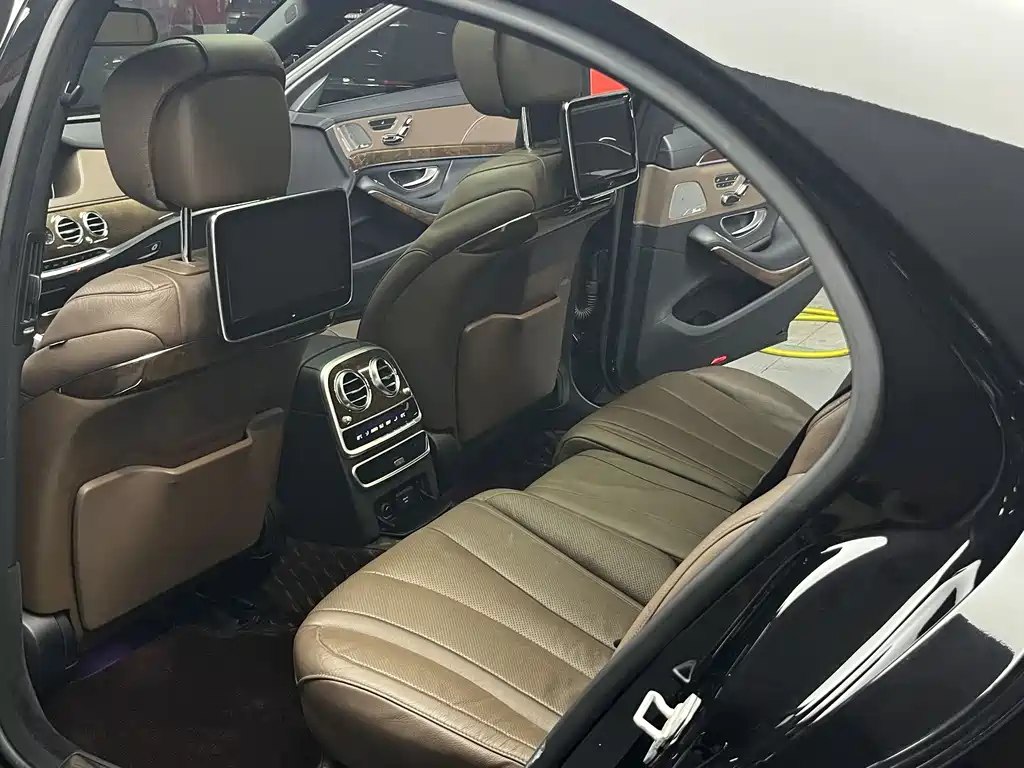 Mercedes-Benz S-Class 2015 — фото 18