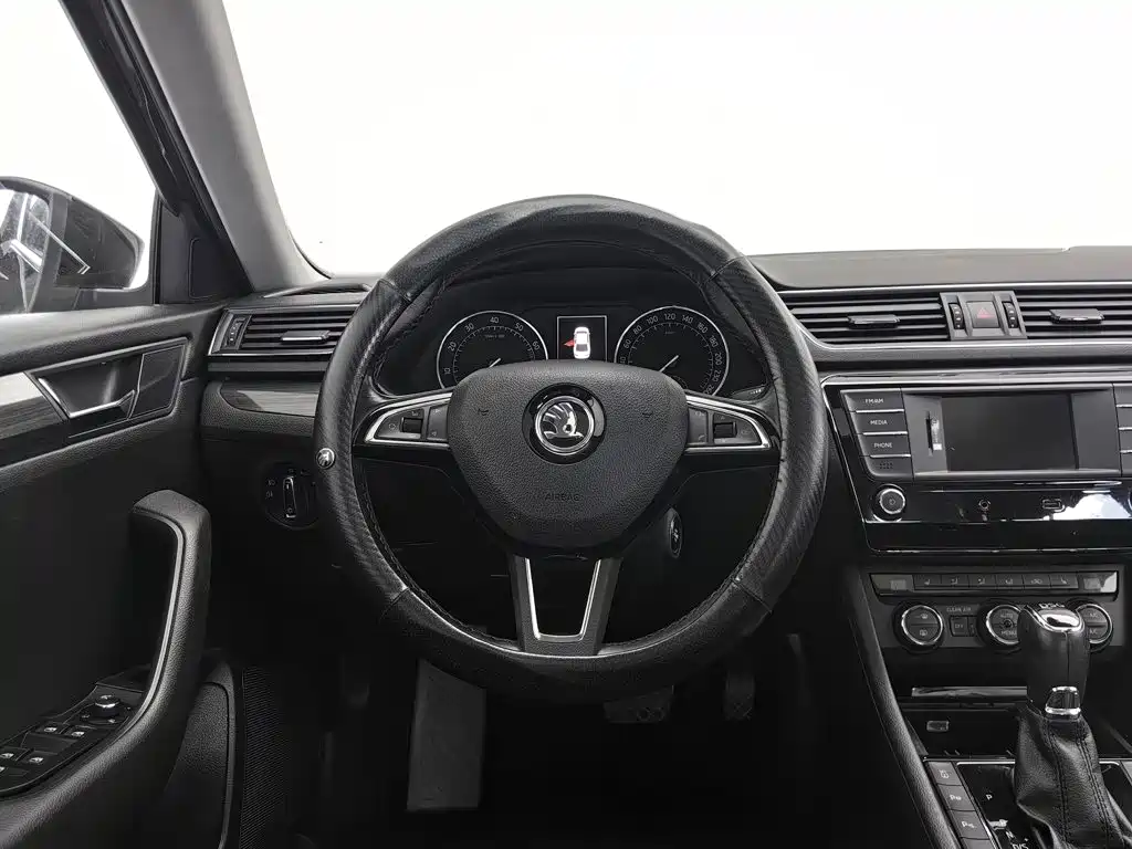Skoda Speedy 2017 — фото 11