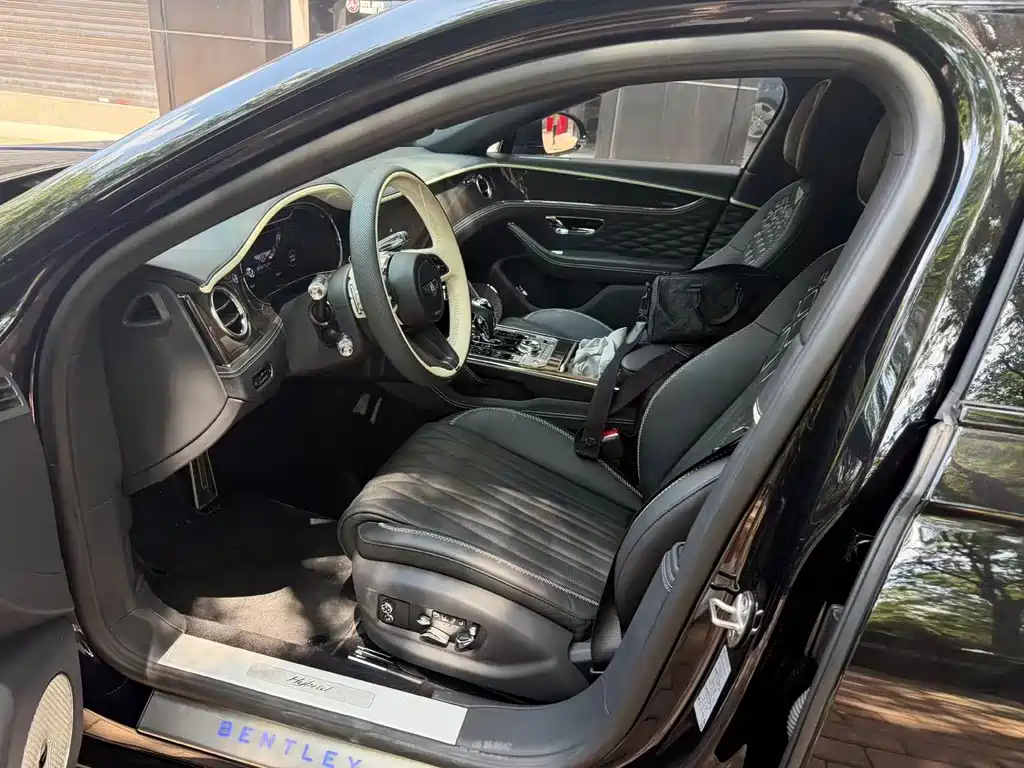 Bentley Flying Spur PHEV 2022