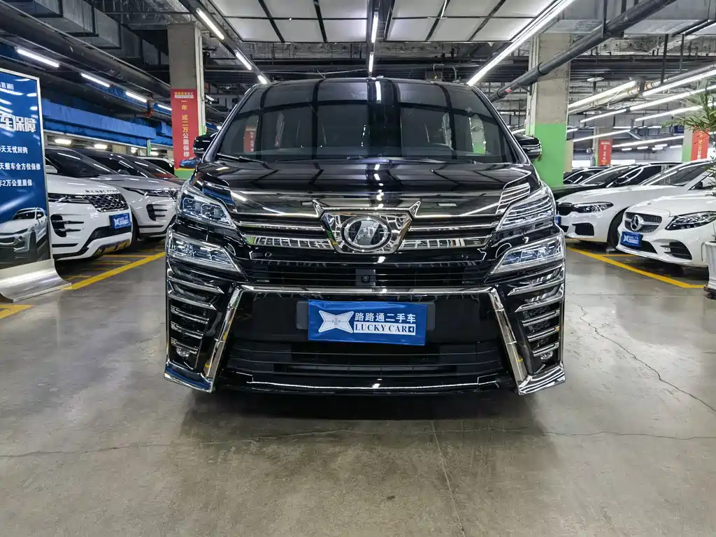 Toyota Vellfire 2021 — фото 2