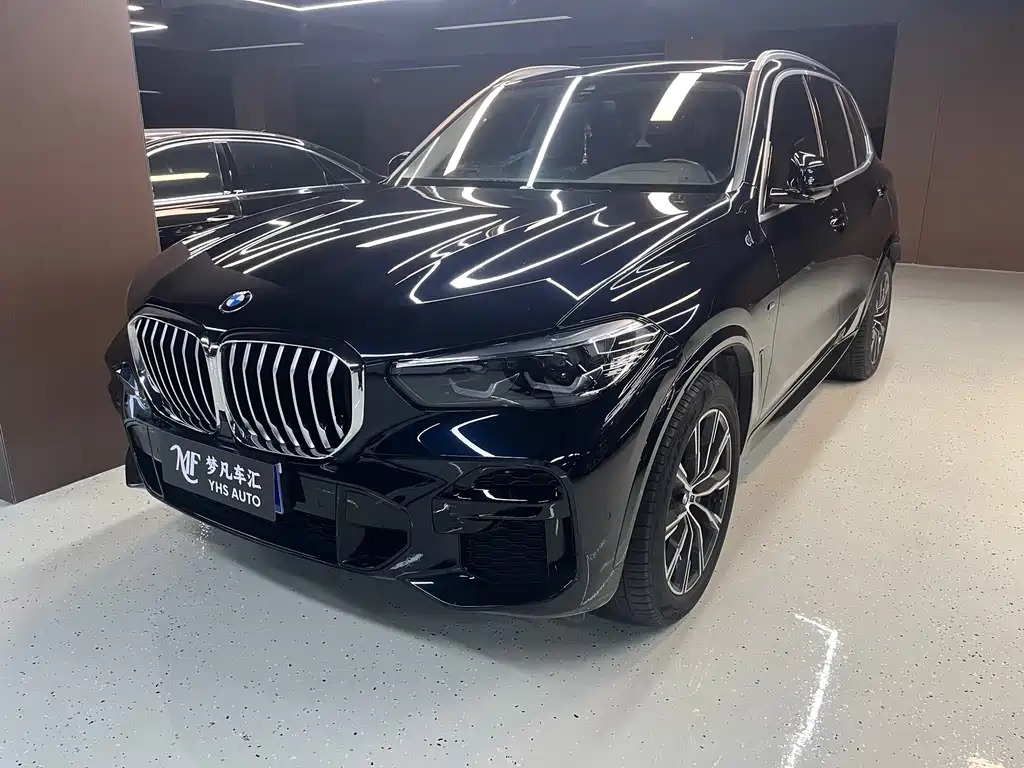 BMW X5 2022 — фото 1
