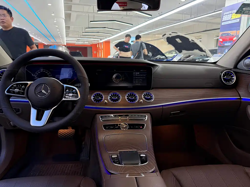 Mercedes-Benz E-Class 2020 — фото 7