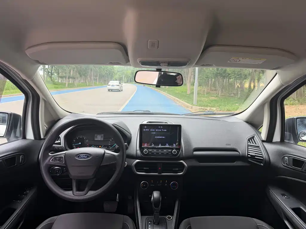 Ford Ecosport 2017 — фото 15