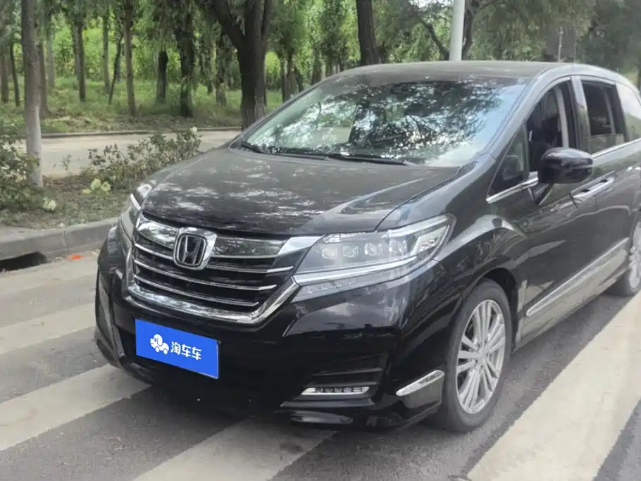 Honda Elysion 2018 — фото 1