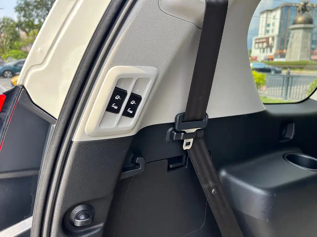 Toyota Prado 2018 — фото 24