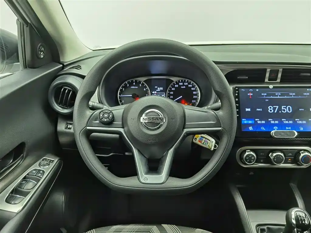 Nissan Kicks 2020 — фото 11