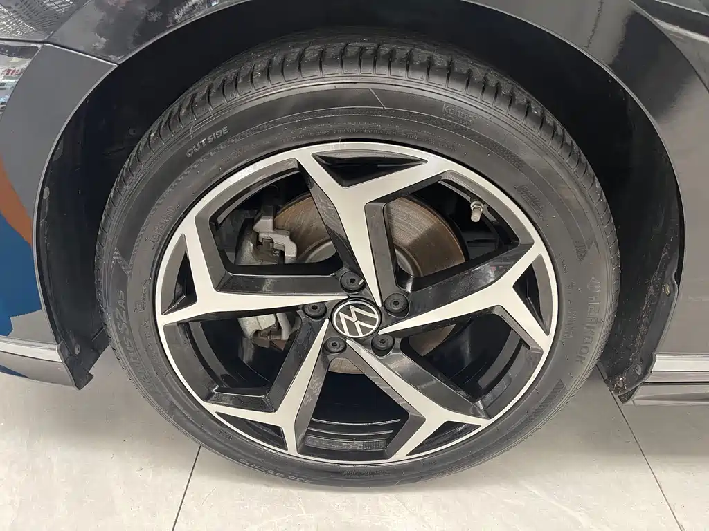 Volkswagen Magotan 2022
