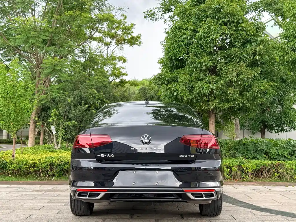 Volkswagen Magotan 2024
