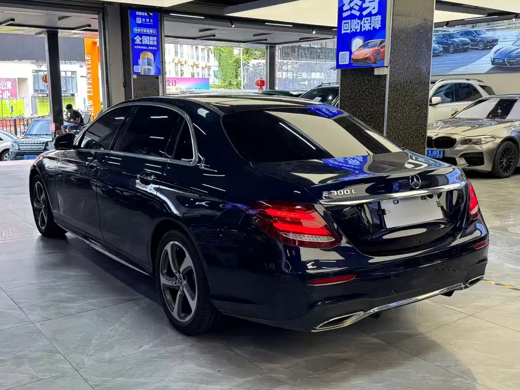 Mercedes-Benz E-Class 2018 — фото 9