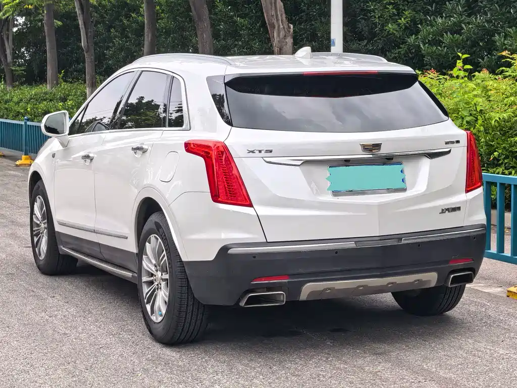 Cadillac XT5 2019 — фото 3
