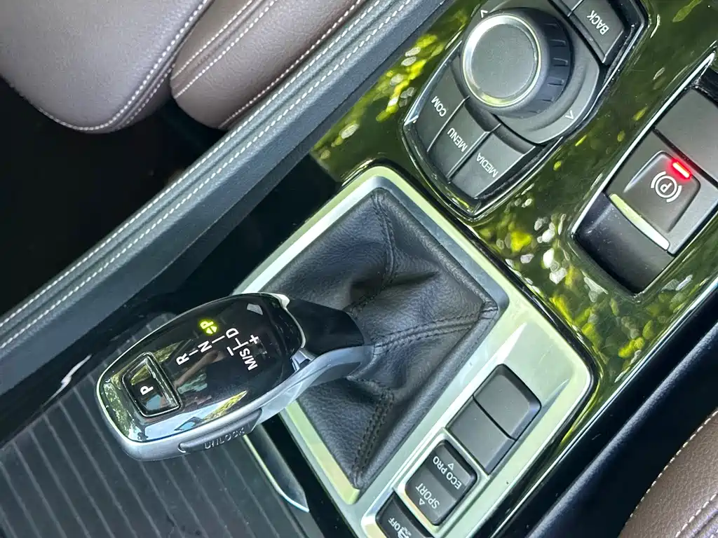 BMW 1 Series 2019 — фото 13