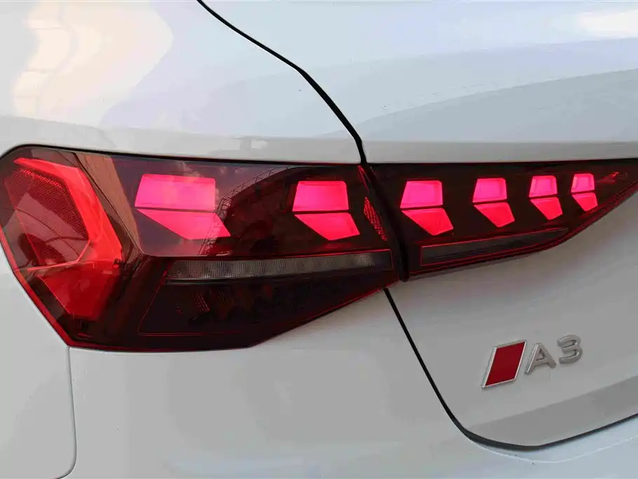 Audi A3 2025 — фото 11