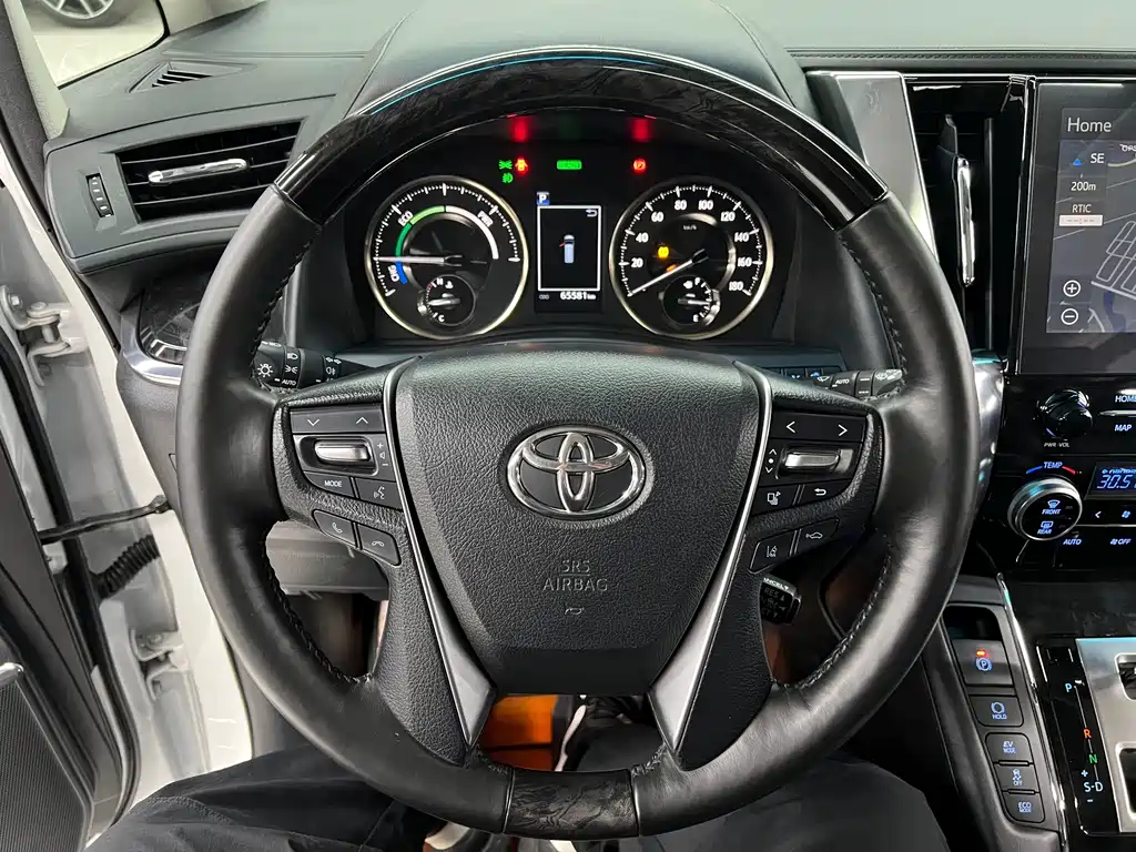 Toyota Vellfire 2021 — фото 19