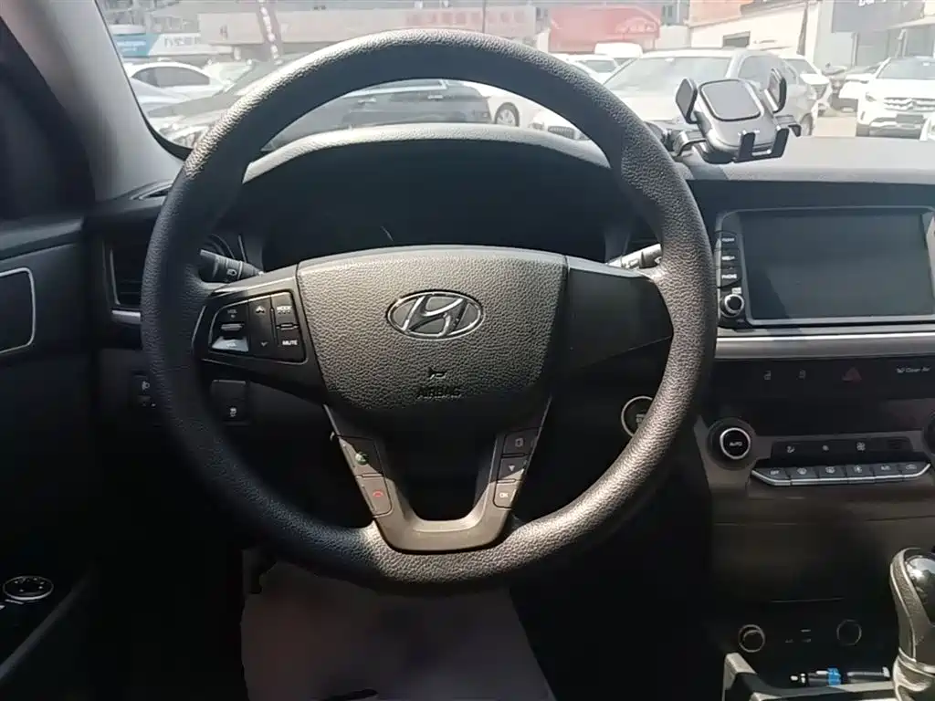 Hyundai Mistra 2020 — фото 11