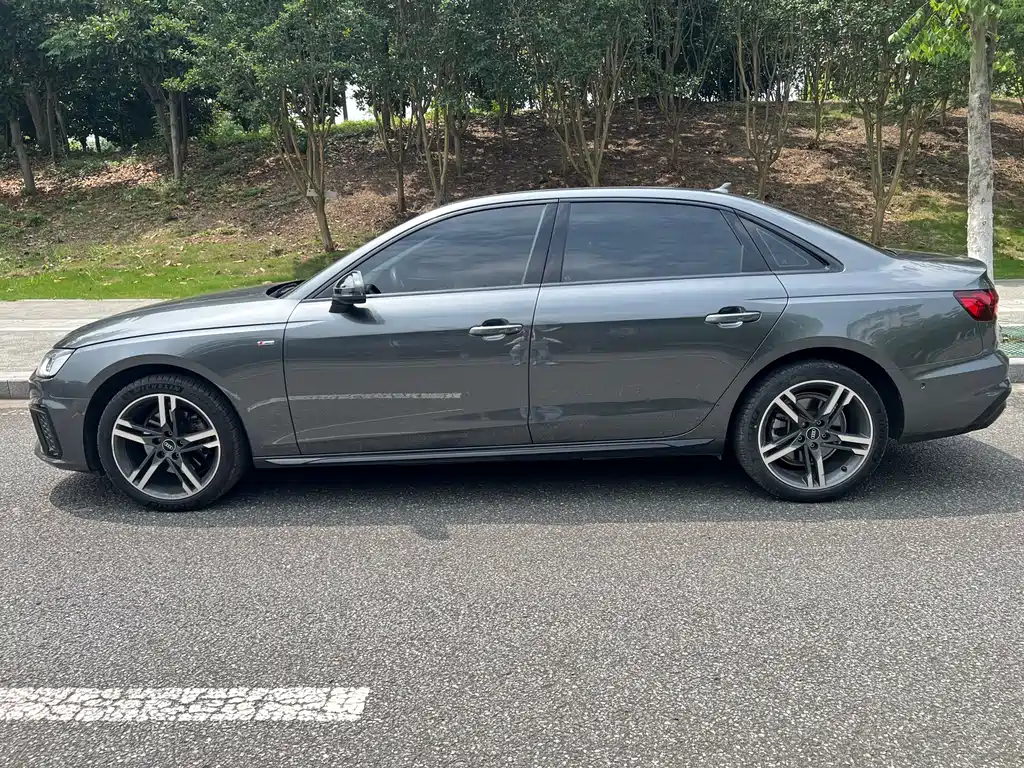Audi A4L 2022