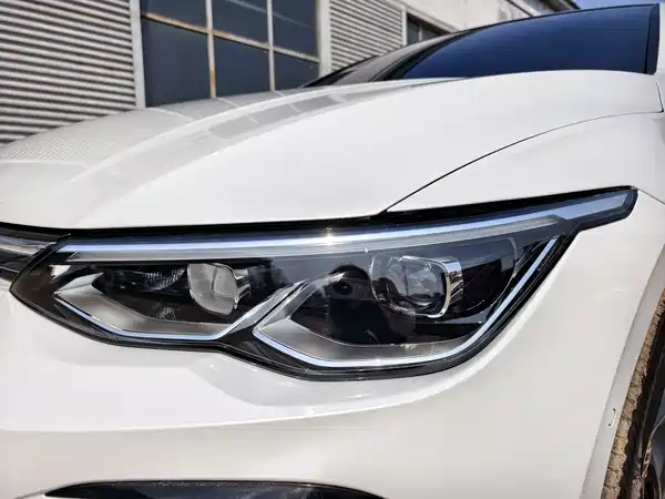 Volkswagen Golf 2023