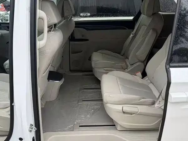 Buick GL8 2024