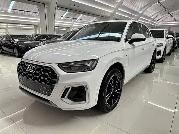Audi Q5L 2022